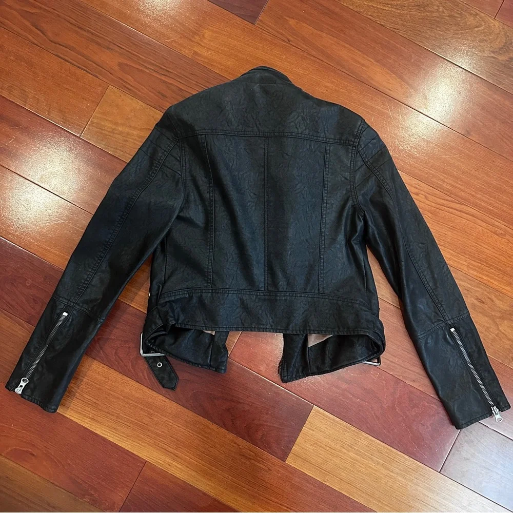 Free People chic black